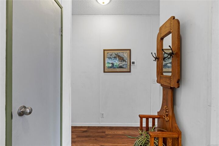 Property Photo:  1948 Valley Oak Dr  BC V9R 6N1 