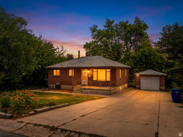 Property Photo: 4404 S 2900 E UT 84124