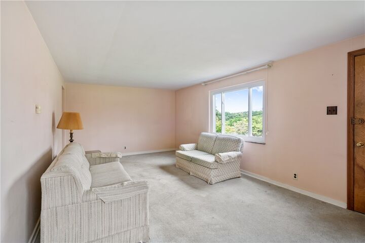 Property Photo:  109 Rosemont Dr  PA 15108 