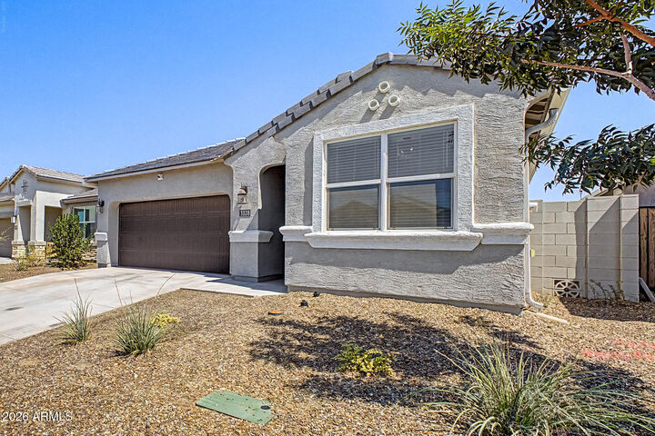Property Photo:  3328 W Seaver Avenue  AZ 85120 