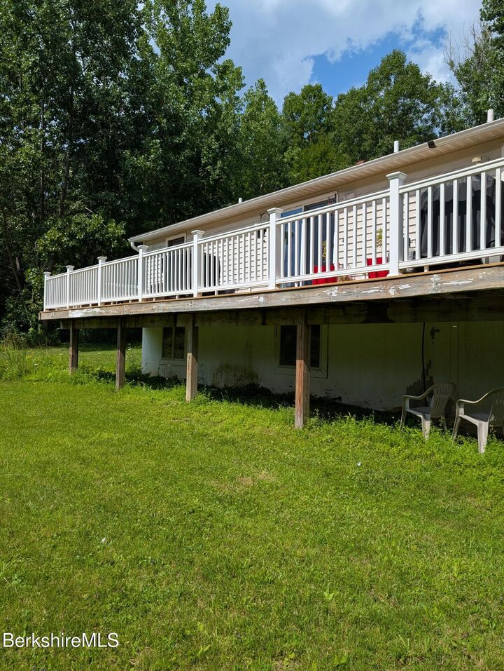 Property Photo:  415 Richview Ave 2  MA 01247 