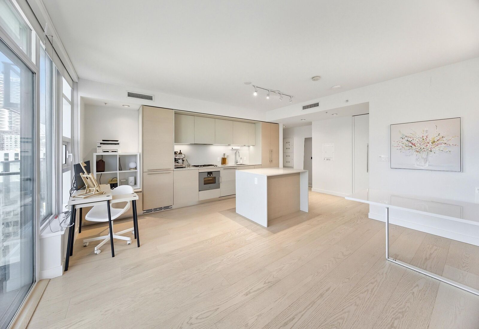 Property Photo:  1289 Hornby Street 2103  BC V6Z 0G7 