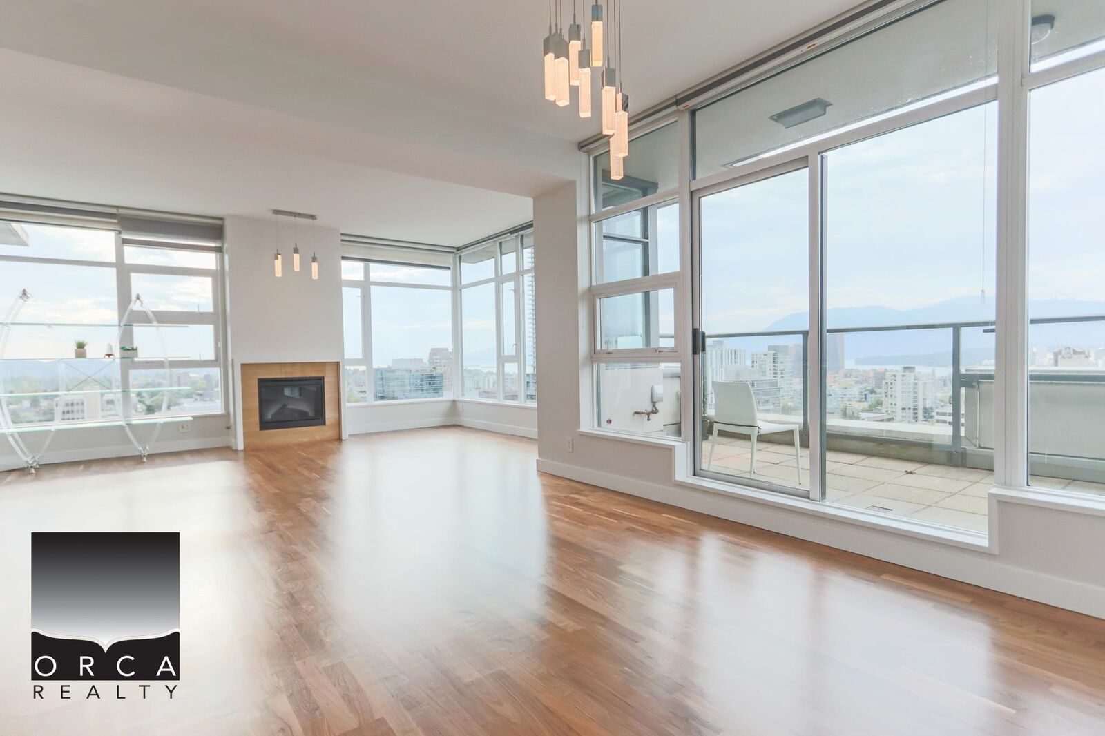 Property Photo:  1333 W 11th Avenue 1502  BC V6H 0A4 