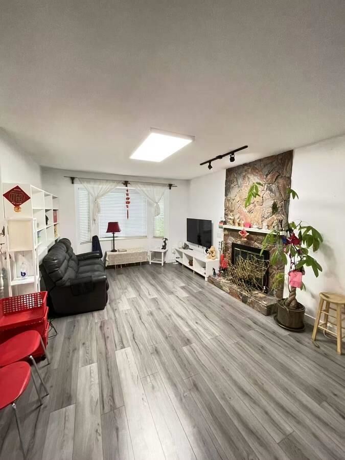 Property Photo:  2900 Burton  BC V3C 5B3 