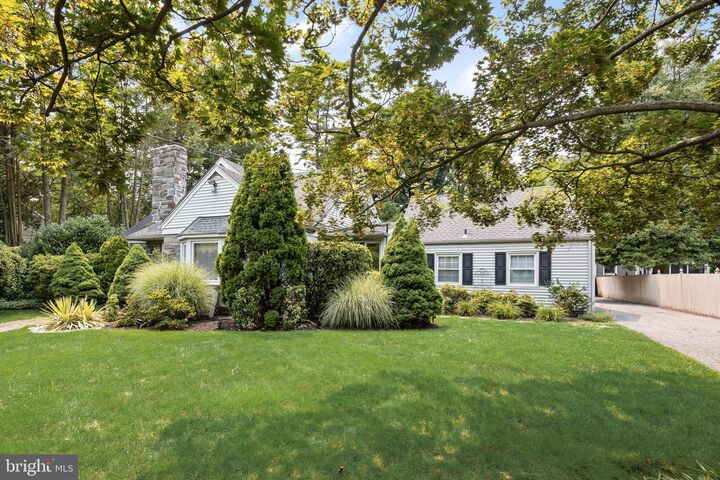 Property Photo:  505 W Crystal Lake Avenue  NJ 08033 