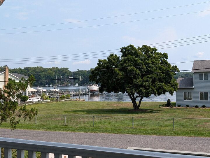 Property Photo:  208 Edgewater Drive  MD 21037 