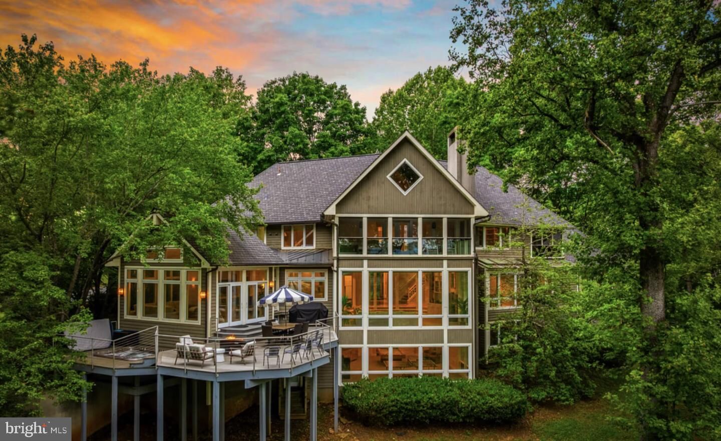 Property Photo: 390 Saddleback Knl VA 22958