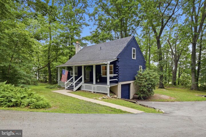 Property Photo:  9 Rockland Way  PA 19343 