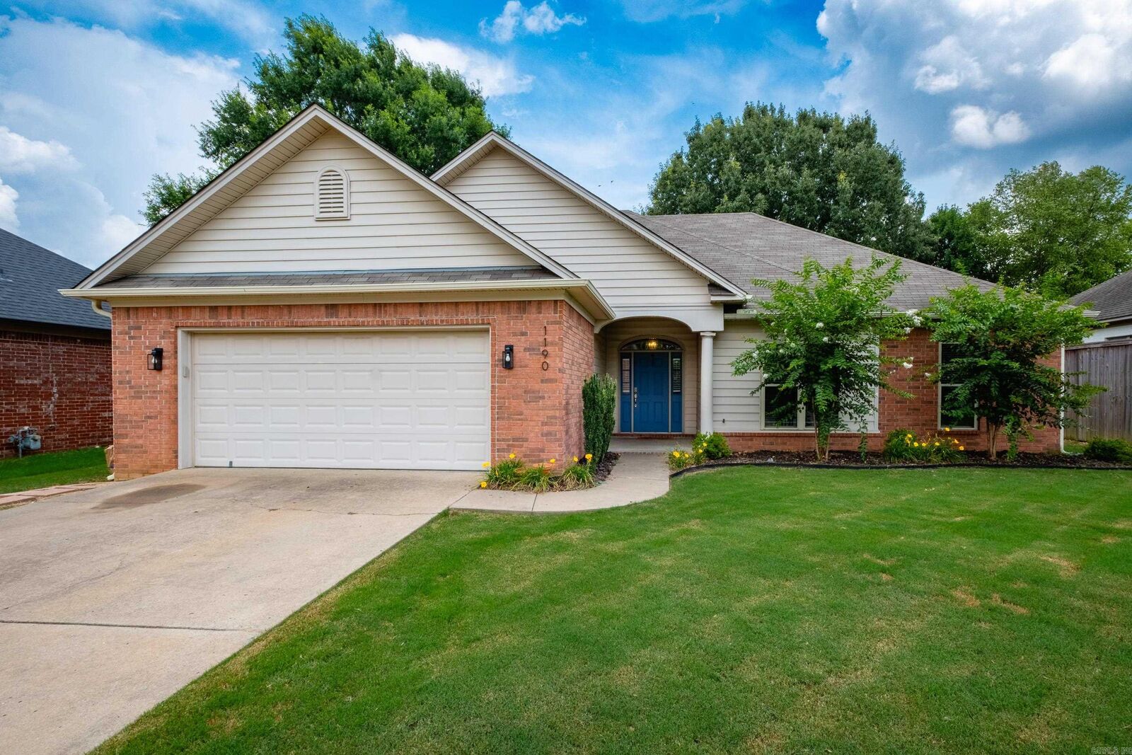 Property Photo:  1190 Westfield Drive  AR 72034 