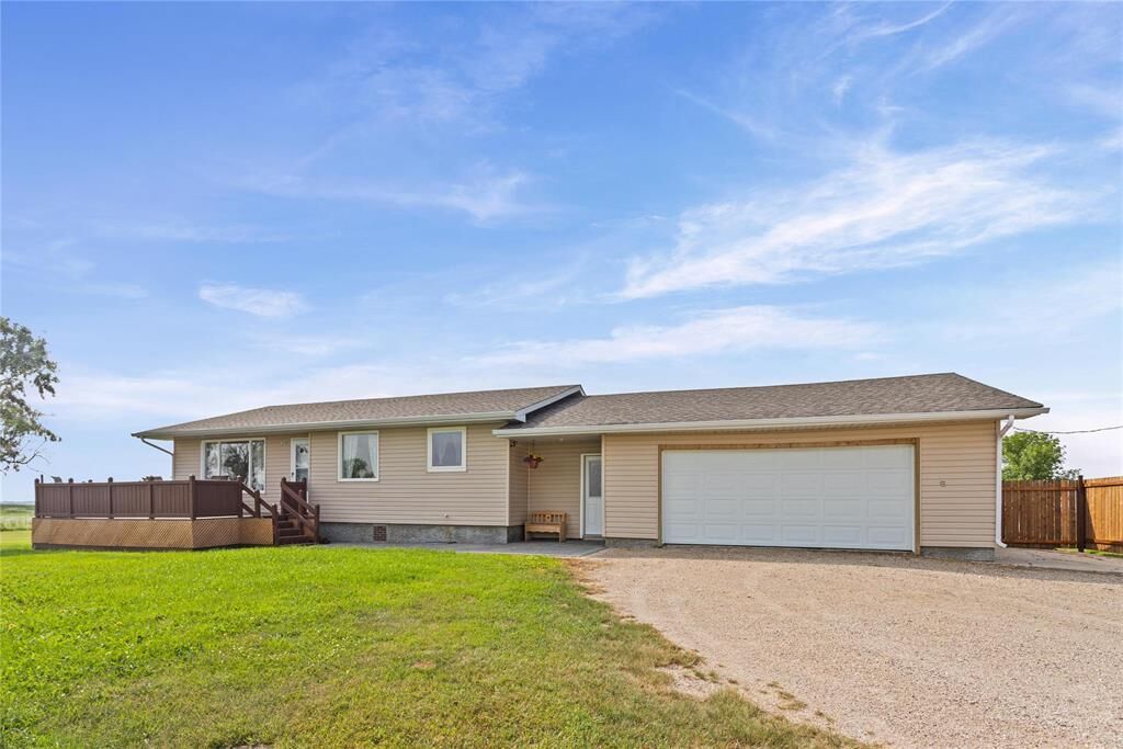 Property Photo: 23104 37 N Road MB R0A 1C0