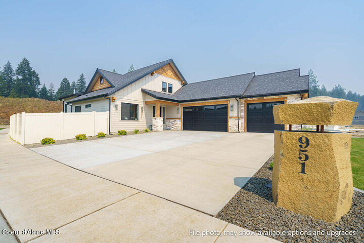 Property Photo:  951 E Steeple Chase Rd  ID 83835 