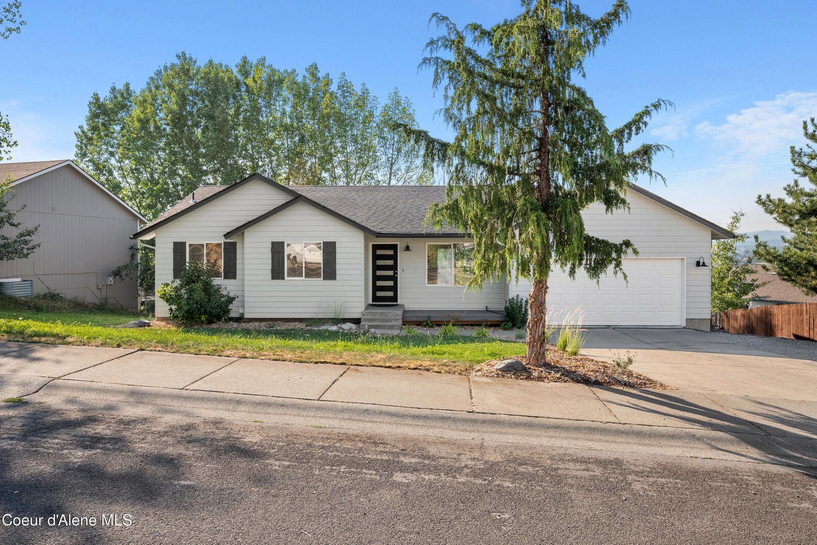 Property Photo:  2875 N Rawhide Ridge Rd  ID 83854 
