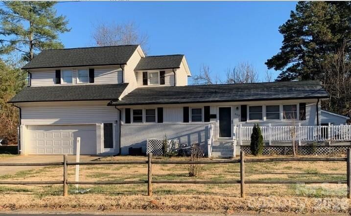 Property Photo:  525 Kelly Avenue  NC 28115 