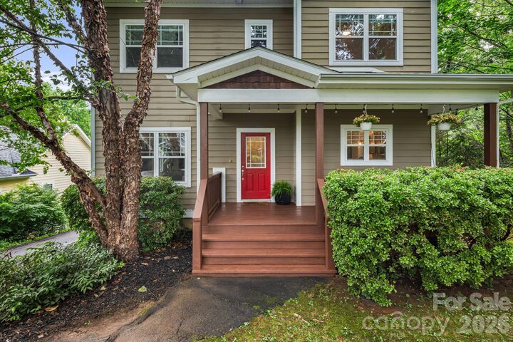 Property Photo:  29 Winding Road  NC 28803 
