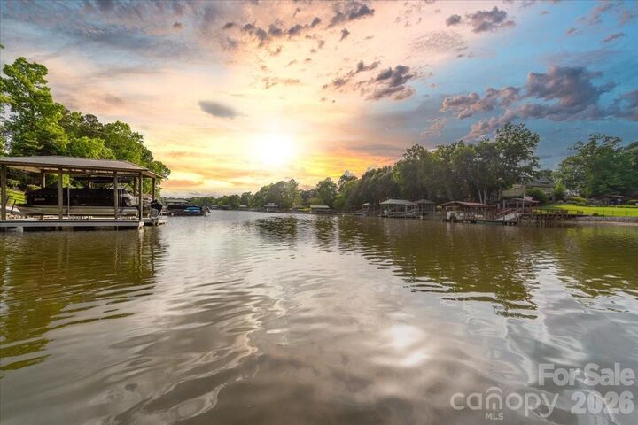 Property Photo:  9128 Shorewood Place  NC 29012 