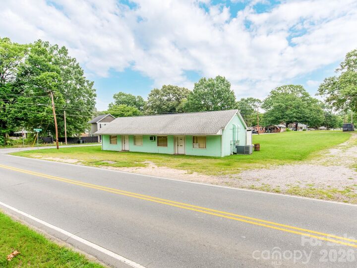 Property Photo: 1281 Old Charlotte Road NC 28027