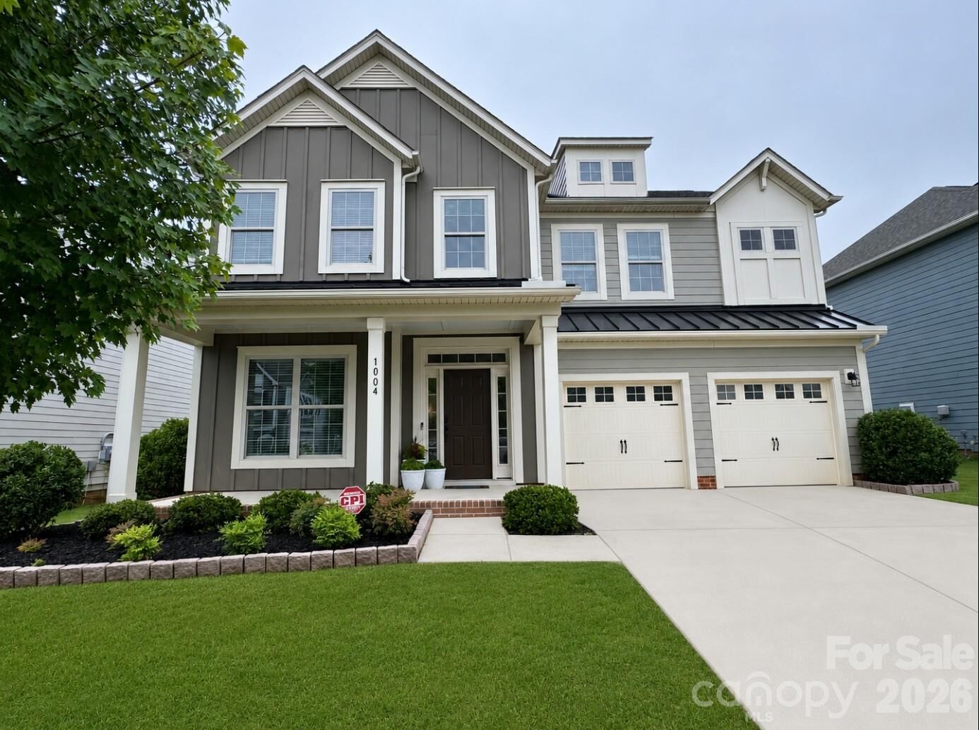 Property Photo:  1004 Hallmark Way  NC 28173 