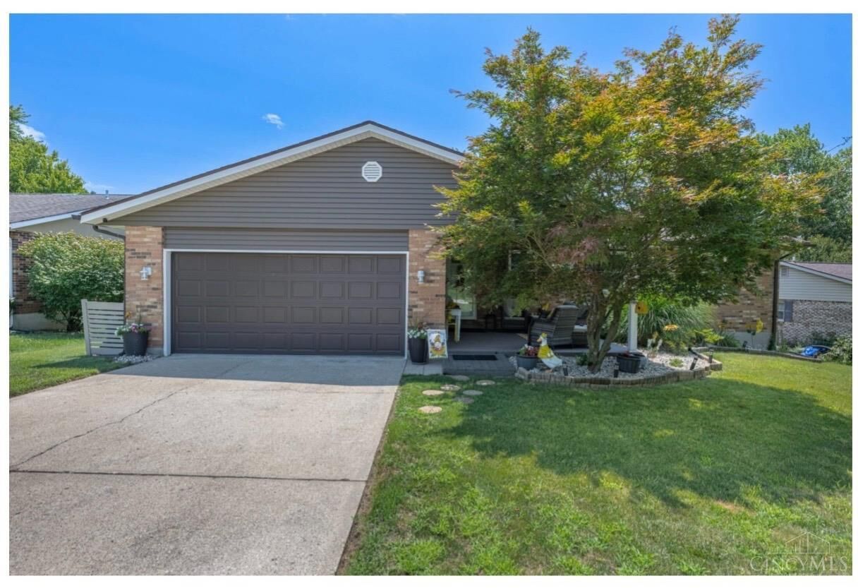 Property Photo:  204 Rossman Court  OH 45005 