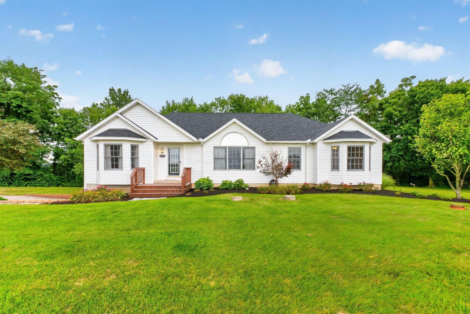 Property Photo: 3167 Mautz Yeager Road OH 43302