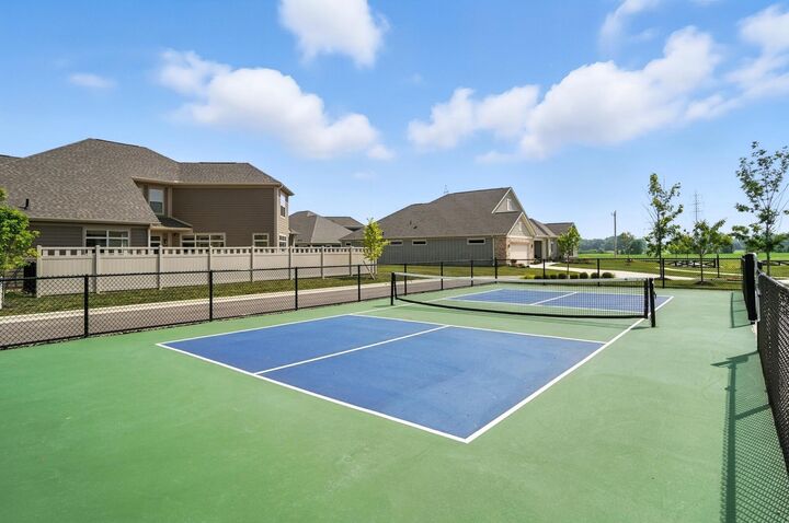 Property Photo: 3146 Squier Loop OH 43065
