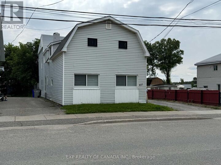 Property Photo: 427 Wilson Avenue ON P4N 2T9