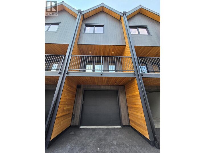 Property Photo: 83 Wallinger Avenue BC V1A 1Y6