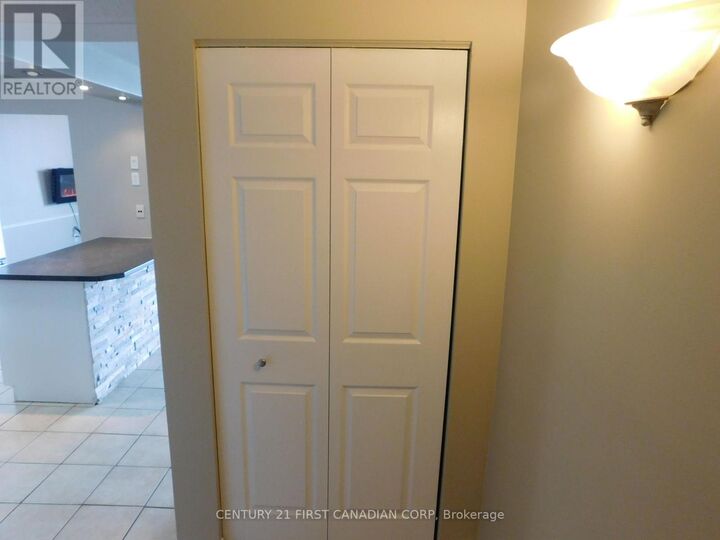 Property Photo: 323 Colborne Street 2004 ON N6B 3N8