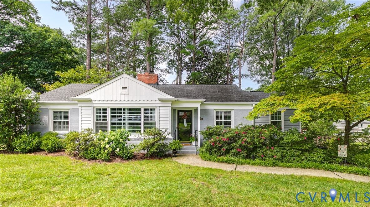 Property Photo:  5913 W Club Lane  VA 23226 