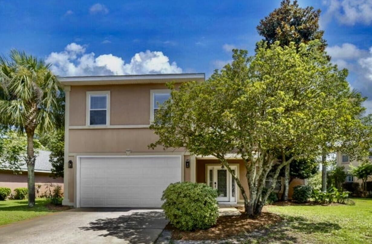 Property Photo:  330 Tequesta Drive  FL 32541 