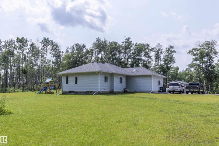Property Photo:  25 53051 Rge Road 211  AB T8G 2C6 