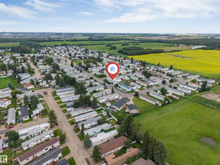 Property Photo:  3400 Lakeview Point NW  AB T5S 2R8 