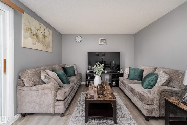 Property Photo:  6352 180 Street NW  AB T5T 2J6 