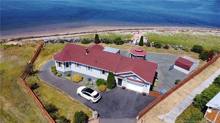 Property Photo: 25 Bayshore NB E2A 6A4