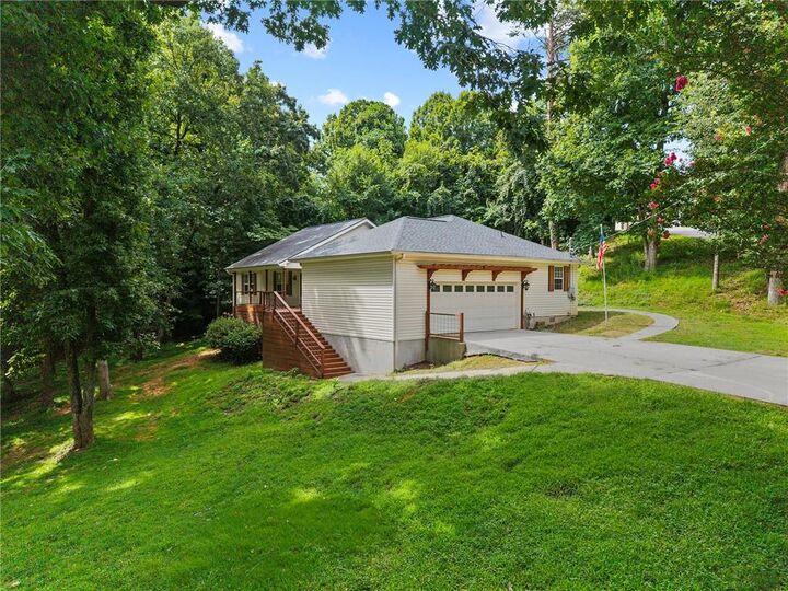Property Photo:  6204 Cherrywood Trail  GA 30506 