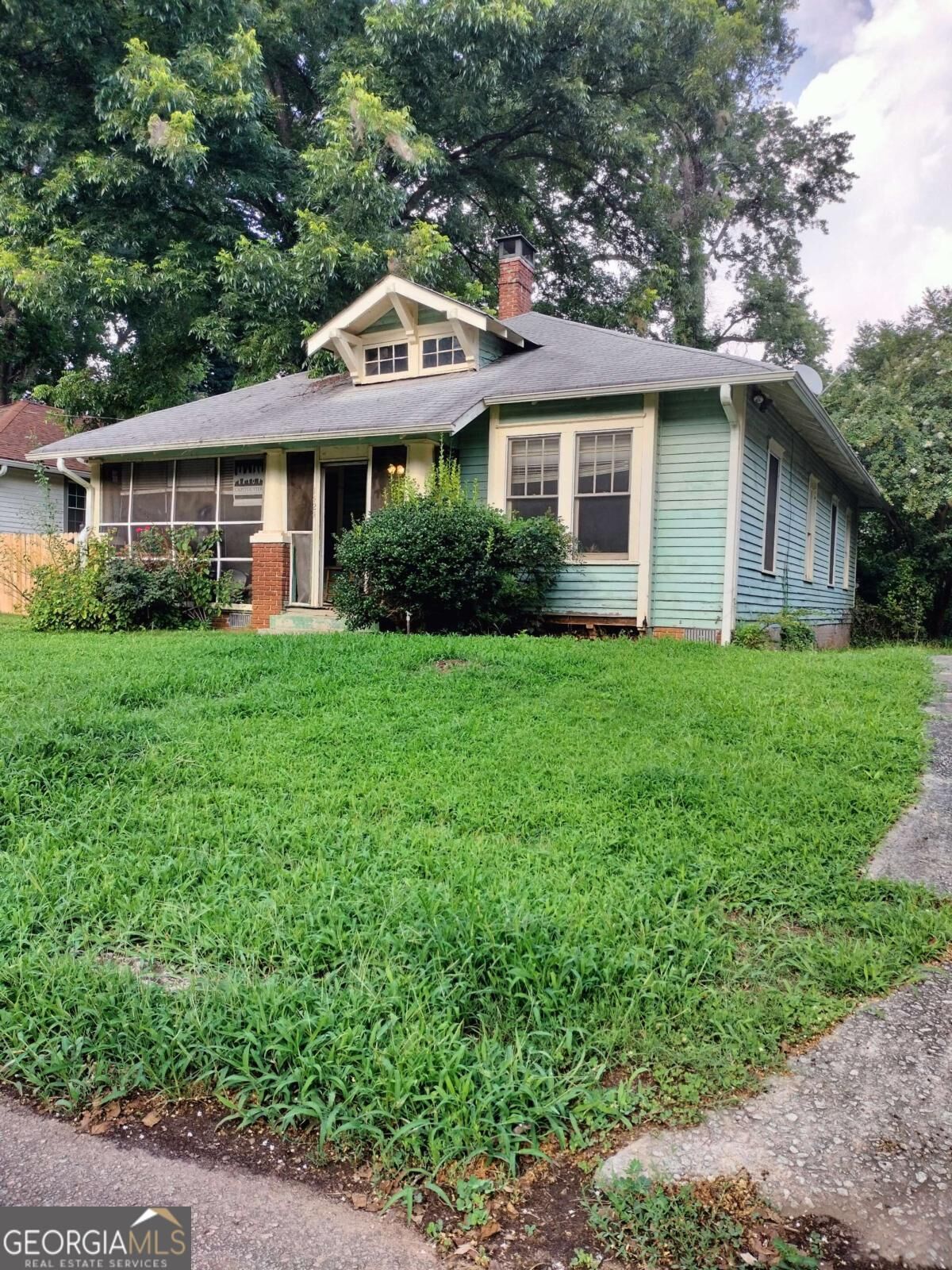Property Photo:  1424 Graham Street SW  GA 30310 