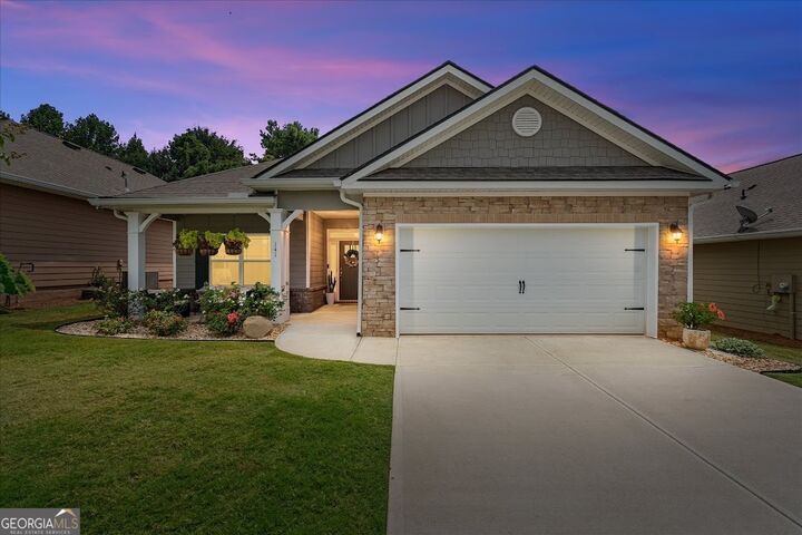 Property Photo: 141 Windmill Way GA 30117