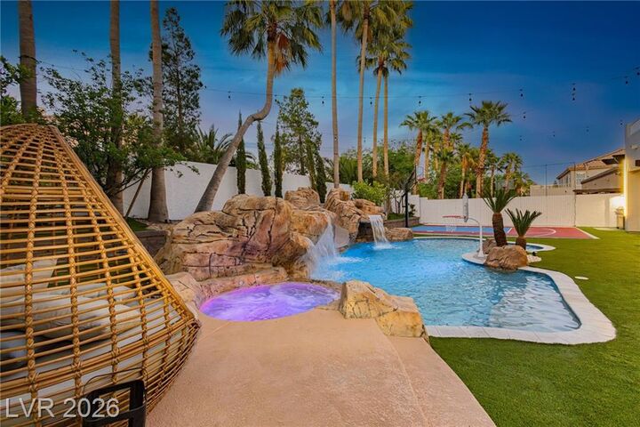 Property Photo: 9498 Malasana Court NV 89147