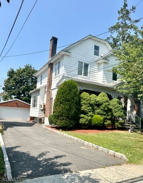 Property Photo:  194 Glenwood Rd  NJ 07208 