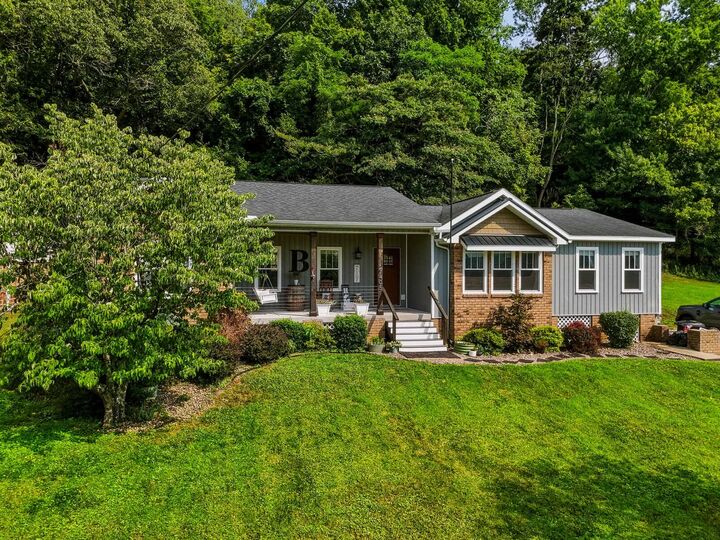 Property Photo: 405 Spencer Avenue WV 25504