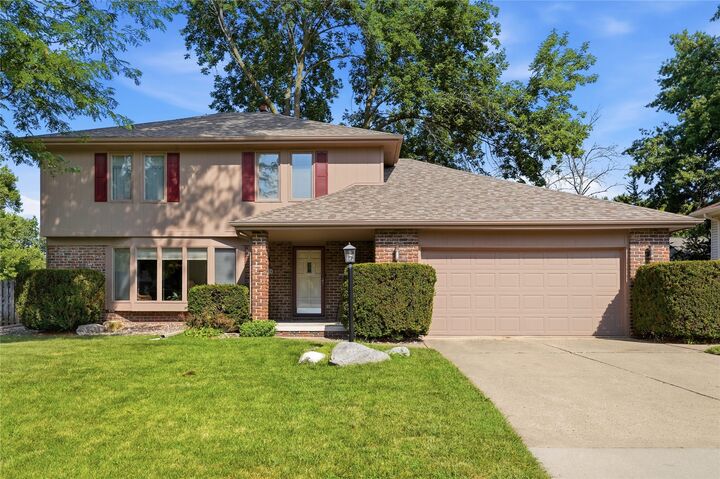 Property Photo:  1056 Maplenol Drive  IA 50266 