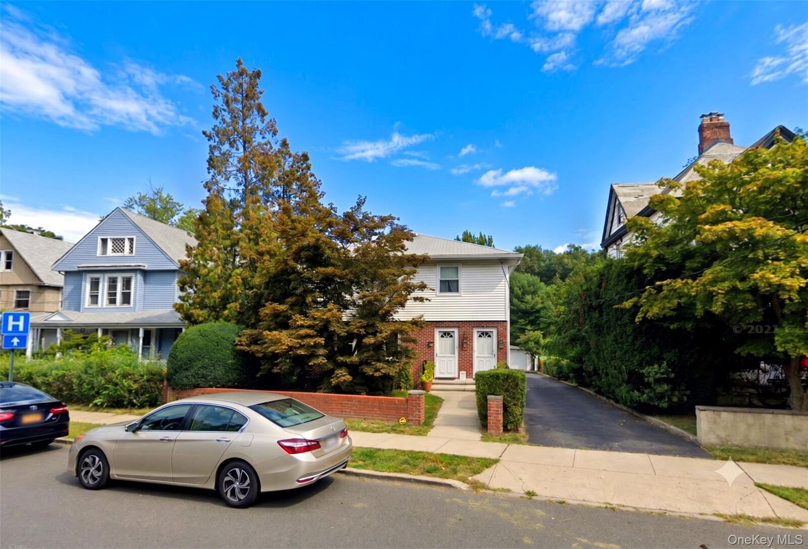 Property Photo:  177 Ashford Avenue 2  NY 10522 