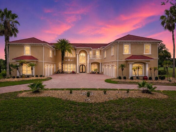 Property Photo: 19402 Jacobs River Run FL 33559