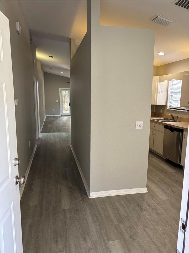 Property Photo:  3906 NE 22nd Street  FL 34470 