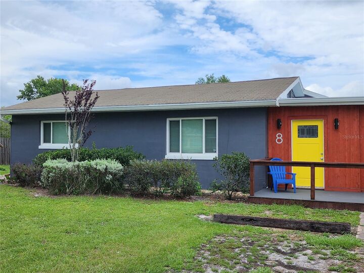 Property Photo:  8 Poinsettia Drive  FL 32713 