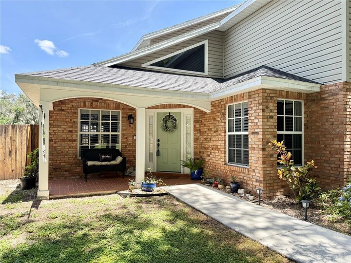 Property Photo:  9306 Alanbrooke St  FL 33637 