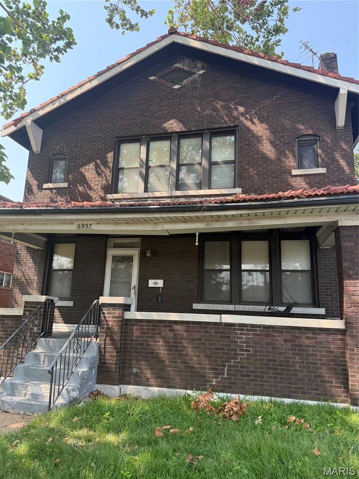 Property Photo: 6957 Clayton Avenue MO 63117