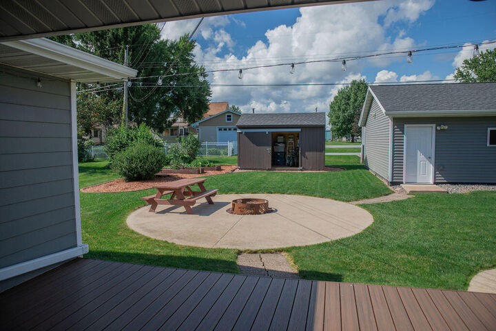 Property Photo: 510 Franklin St W - WI 54669