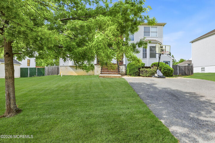 Property Photo:  13 Independence Court  NJ 08701 