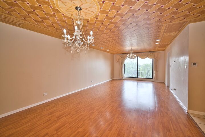 Property Photo:  7601 Lincoln Avenue 502  IL 60077 