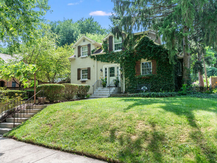 Property Photo:  45 S Julian Street  IL 60540 